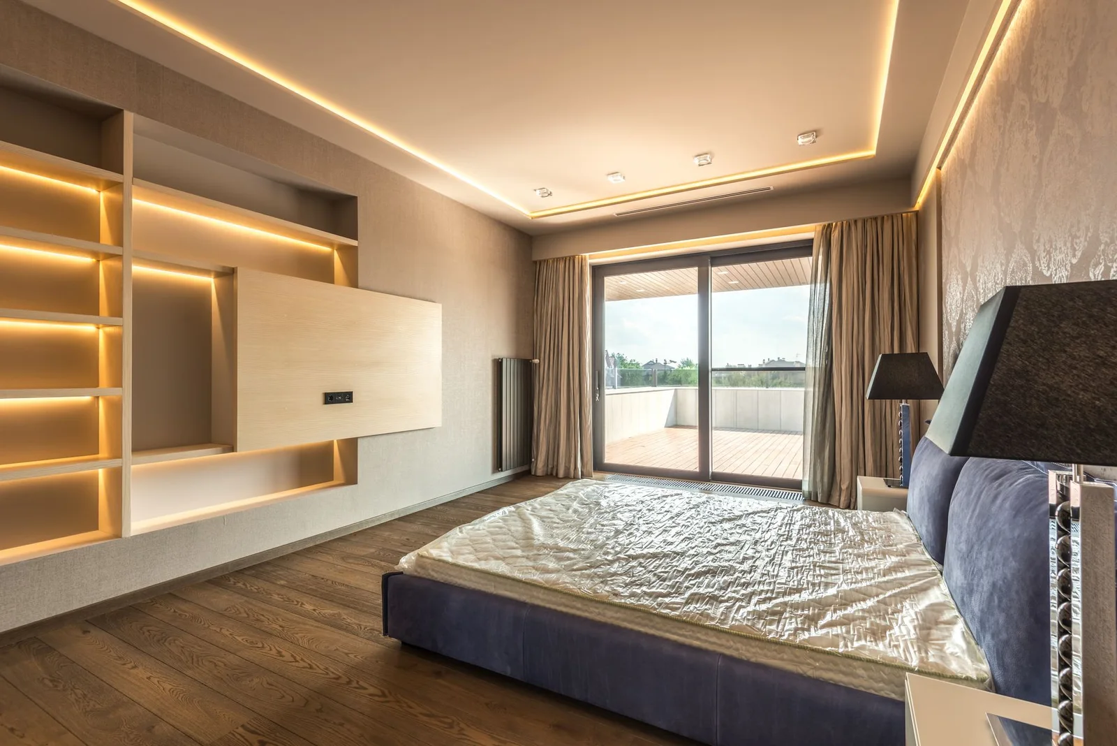 Anantara Bangkok Riverside signature room or suite in Bangkok
