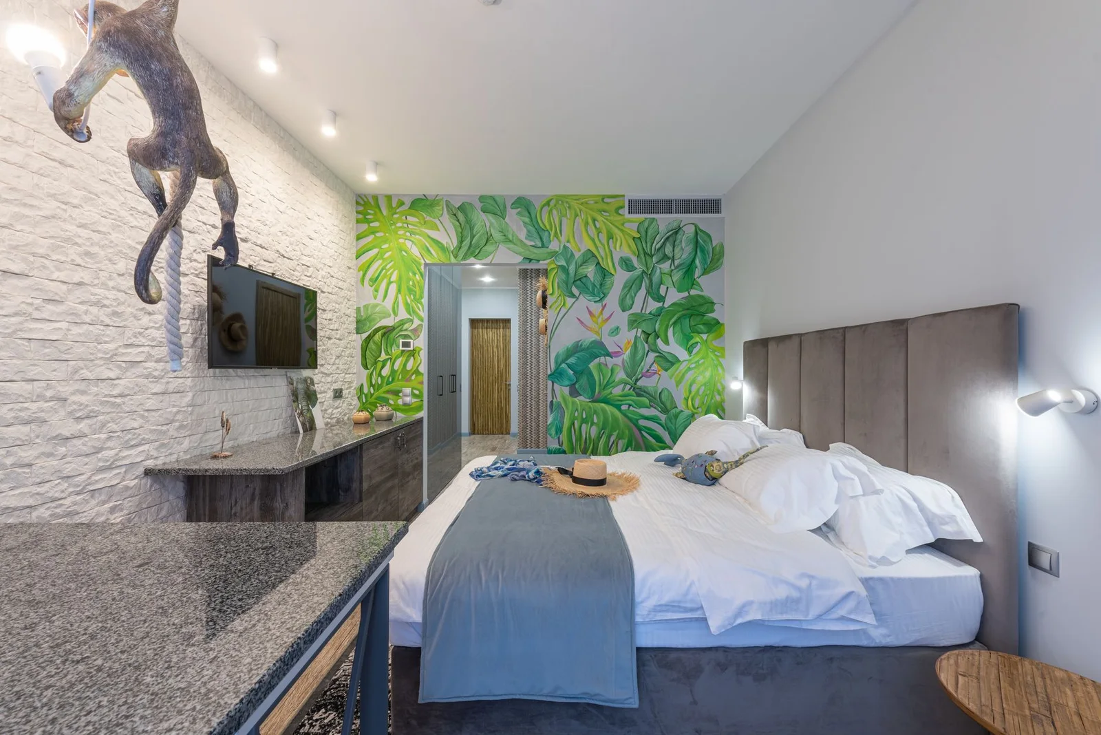 Avani Riverside Bangkok Hotel premium room, villa or suite for tailor-made Thailand travel