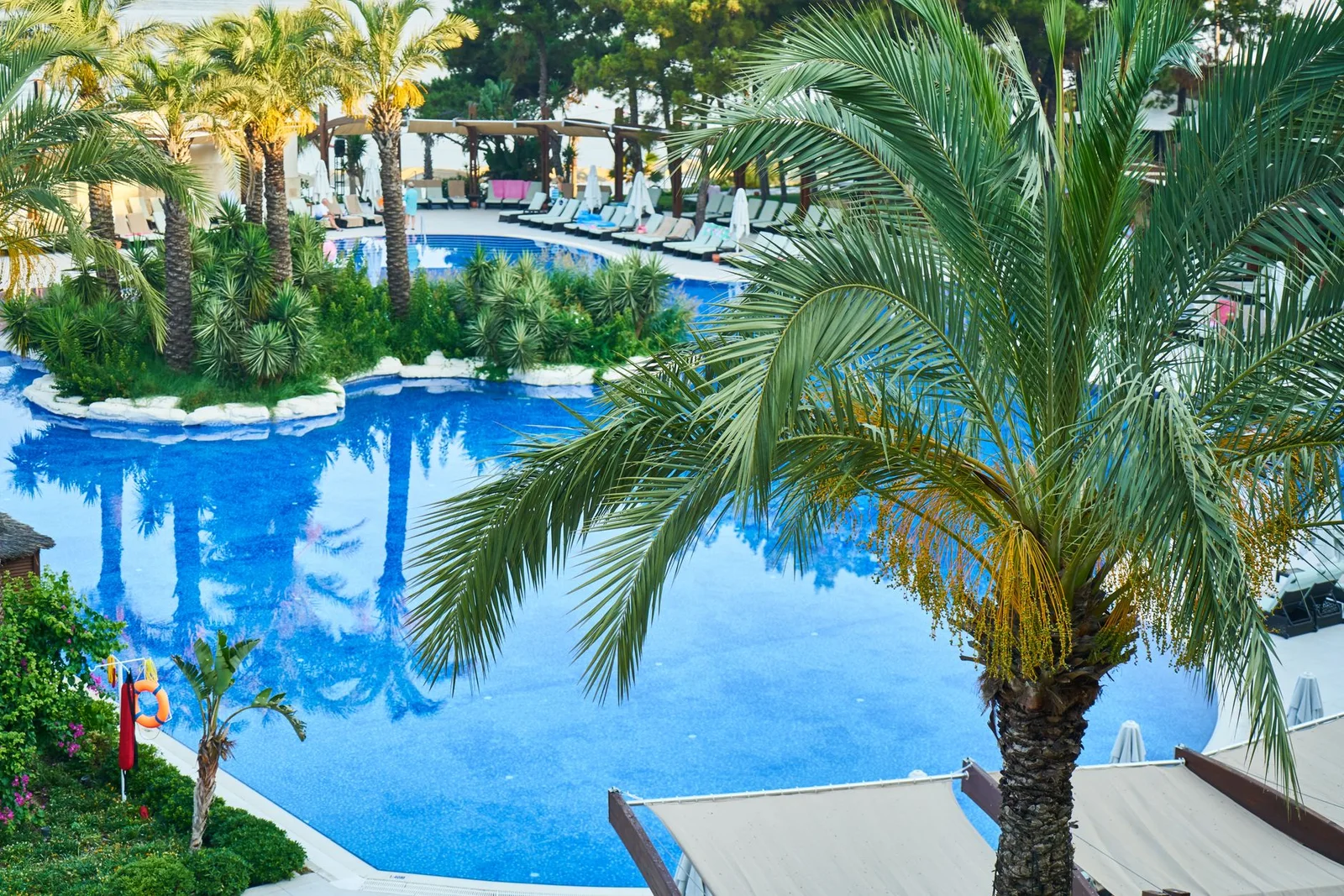 Rayavadee exterior, pool or public space