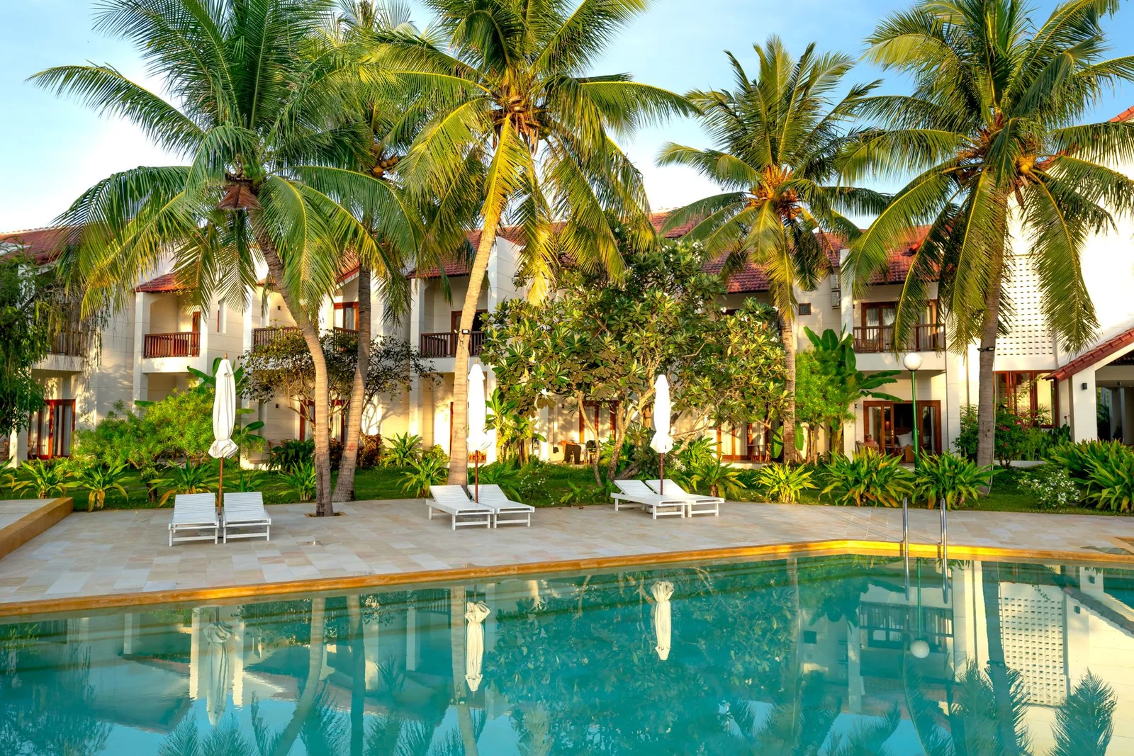 Rosewood Phuket exterior, pool or public space