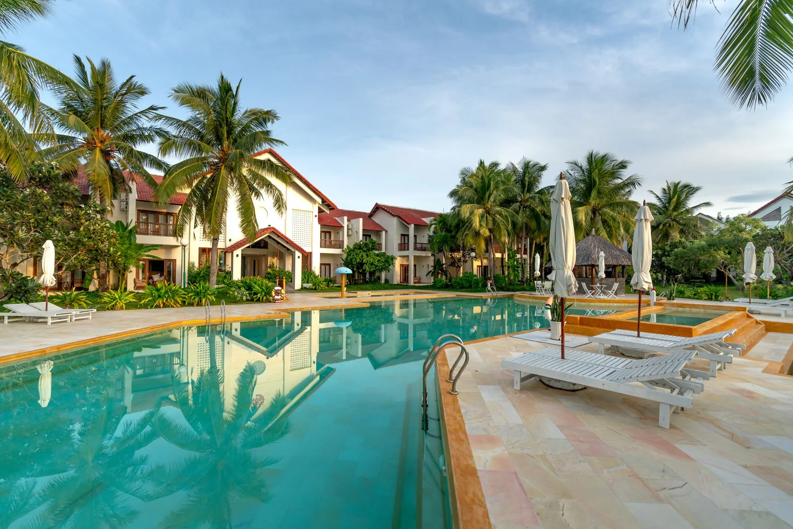 Santiburi Koh Samui exterior, pool or public space